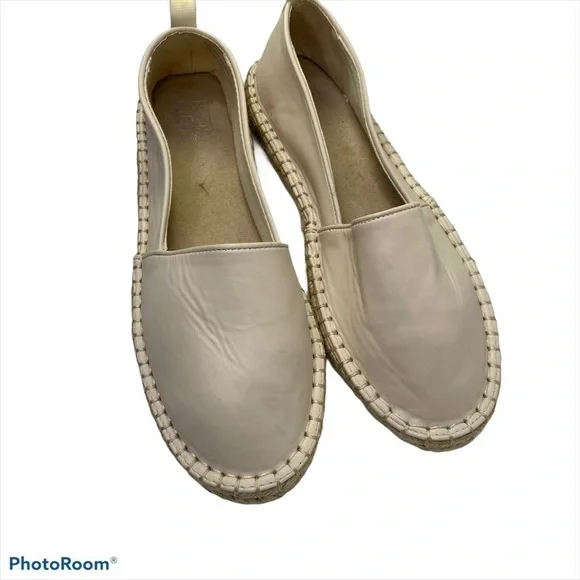 Core Life Cream Flat Espadrilles - Picture 5 of 11